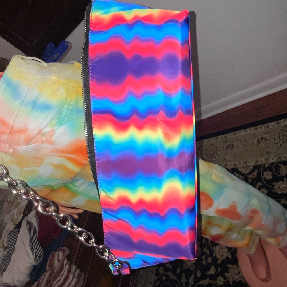❤️👀💜 
Dollskill Wine or liquor insulated Psychedelic Bag